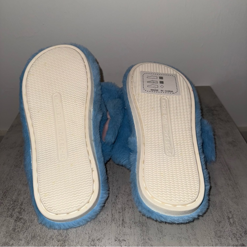 Stitch Slippers - Size 37-38 - Picture 5 of 6